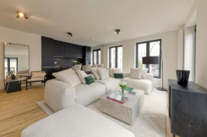 Designer Duplex 3BR & Mini Golf